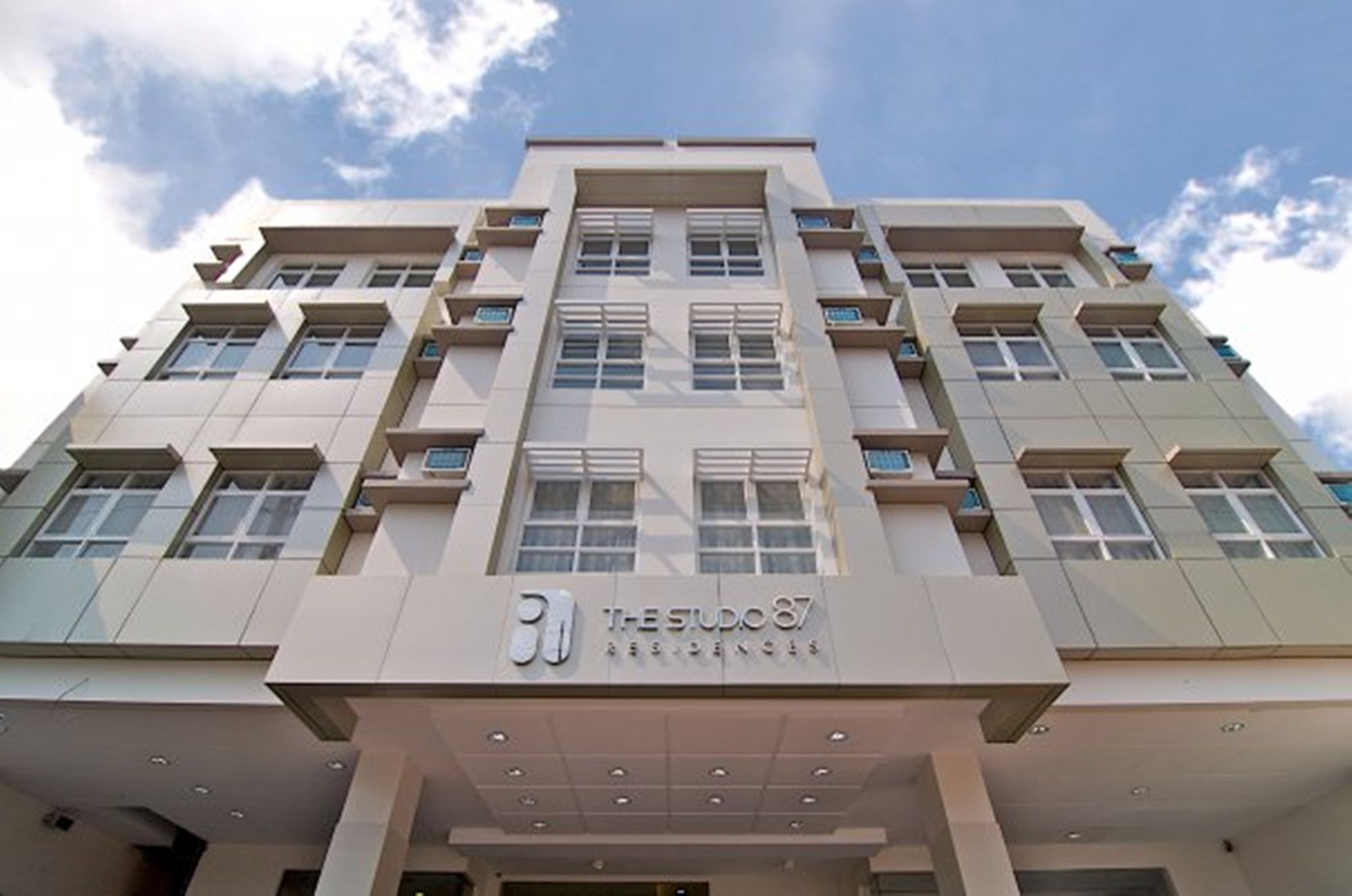 The Studio 87 Residences Manila Exterior photo